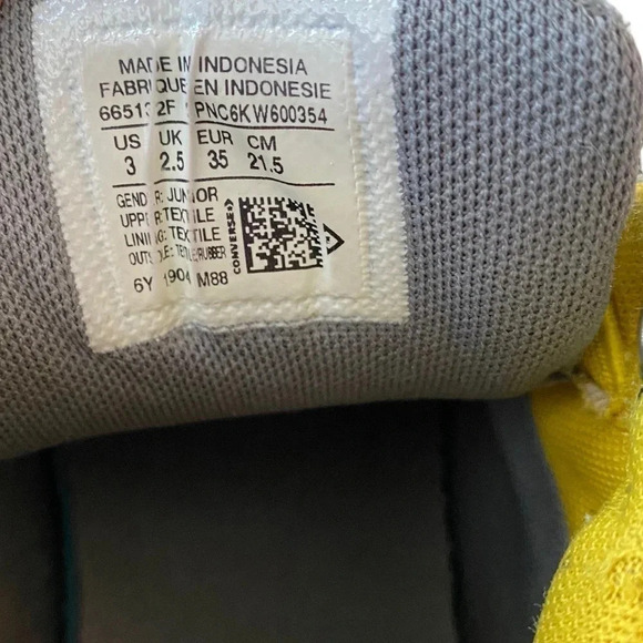 Kids Converse Grey and Yellow Low Tops Size 3 - Picture 7 of 7